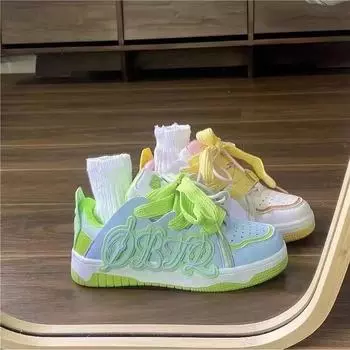 НОВЫЕ женские спортивные туфли, красочные оригинальные удобные и элегантные повседневные кроссовки, спортивная женская обувь с буквами 35