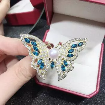 Новая брошь из натурального пресноводного жемчуга, жемчужная брошь-бабочка, ювелирные изделия из жемчуга золотого цвета для женщин, подарочные аксессуары красный