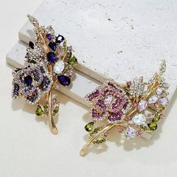 Новая брошь в виде букета роз из высококачественного сплава со стразами, элегантная и универсальная женская одежда, брошь, ювелирное украшение, булавка