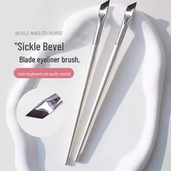 Новая кисть для подводки глаз и контурирования с угловой головкой и деревянной ручкой Silver Handle Sickle Oblique Eyeliner Brush