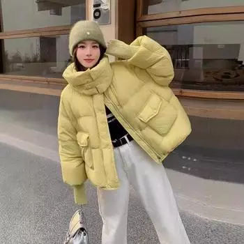 Новая короткая куртка-пуховик с воротником-стойкой из белого гусиного пуха для женщин на зиму для невысоких людей, модная и стильная, утолщенная и утягивающая One Size белый