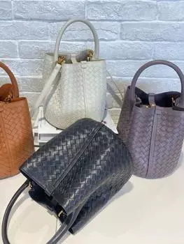 Новая кожаная сумка для женщин, универсальная и высококачественная плетеная сумка-ведро через плечо для женщин 18x18x20 cm бездна