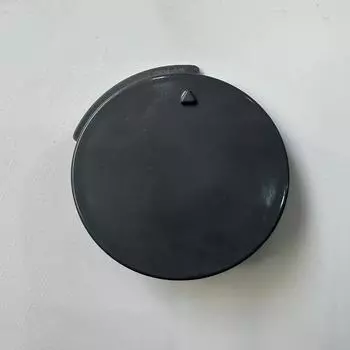 Новая крышка буксировочного крюка переднего бампера 2S6117A989AA подходит для Ford Fiesta MK5 2002-2008