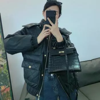 Новая куртка Xiaoxiang из натуральной кожи с гусиным пухом и овчиной, короткая повседневная женская куртка с капюшоном, зимняя S чёрный