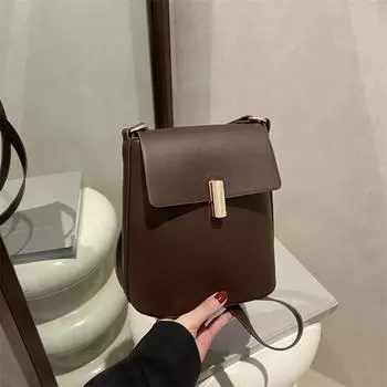 Новая маленькая женская сумка 2025 года весна-лето новая модная универсальная фактурная сумка большой вместимости модная маленькая квадратная сумка