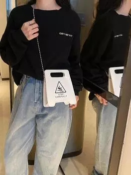 Новая мода креативная пародия на персонализированный знак парковки, запрещающий движение, сумка-показ, женская сумка, модная сумка-мессенджер с цепочкой жёлтый