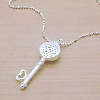Новая мода Ослепительный Циркон Гипербола Большой Ключ Кулон Ожерелье Женщины 100% Стерлингового Серебра 925 Пробы Цепочка Из Бисера Очарование Ювелирные Изделия Подарок