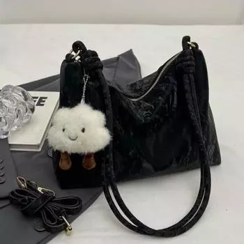 Новая модель 2024 года популярна в этом году благодаря большим сумкам, большой вместимости и легкой большой сумке, что очень модно.