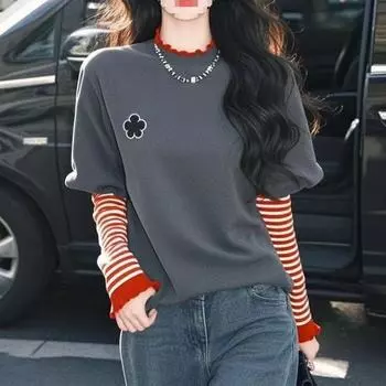 Новая модель популярна в этом году. Уникальный нишевый повседневный дизайн топа, который выглядит стройнее. Серая поддельная футболка из двух частей с длинными рукавами. S