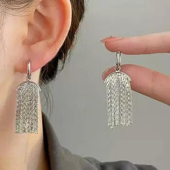 Новая модная и динамичная женская пряжка для ушей с кисточкой-водопадом