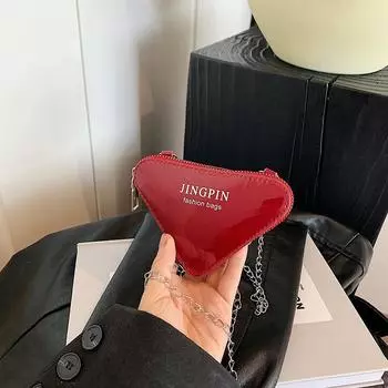 Новая модная и иностранная маленькая сумка из ПУ корейской версии, мини-треугольная сумка-мессенджер с цепочкой, аксессуары, рот, красный конверт чёрный