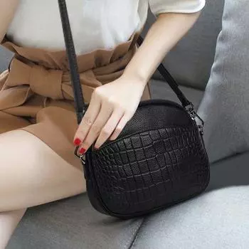 Новая модная кожаная сумка через плечо для женщин. Универсальная и модная маленькая круглая сумка на весну и лето для женщин на одно плечо.