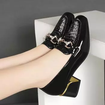 Новая модная яркая кожаная женская обувь с квадратной головкой, на толстом каблуке, женская обувь на среднем каблуке, кожаная обувь для вечеринок 35 чёрный