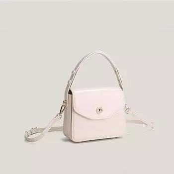 Новая нишевая ручная маленькая квадратная сумка модная простая и универсальная сумка через плечо для женщин