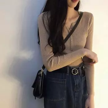 Новая осенняя трикотажная майка с V-образным вырезом и длинными рукавами для женщин, благодаря которой женщины выглядят стройнее и моднее. one size чёрный