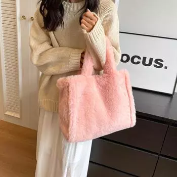 Новая плюшевая женская сумка 2024 года, модная большая вместительная женская сумка через плечо, простая и универсальная плюшевая переносная сумка-тоут чёрный