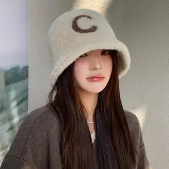 Новая шапка женская Same Letter плюшевая панама зимняя теплая маленькая панама One Size