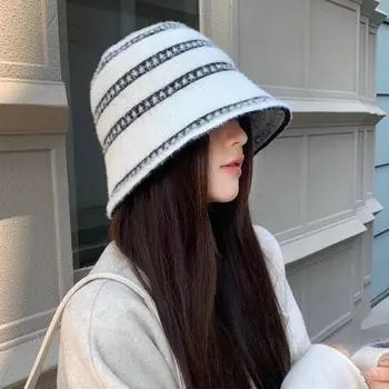Новая шляпа женская модная полосатая плюшевая панама зимняя теплая маленькая панама для лица One Size