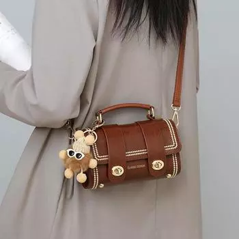 Новая сумка через плечо для женщин. Кожаные сумки из натуральной кожи. Популярные в этом году портативные персонализированные универсальные мини-сумки.