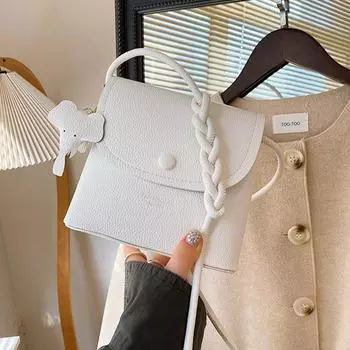 Новая сумка через плечо в иностранном стиле, женская нишевая городская простая сумка-мессенджер, модная и милая маленькая квадратная сумка, женская сумка корейской версии чёрный