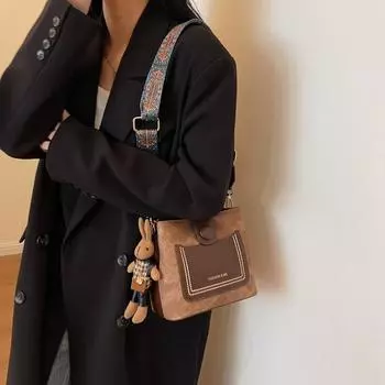 Новая сумка-ведро женская 2024 осень новая ретро модная сумка-мессенджер повседневная трендовая сумка через плечо Without pendant чёрный