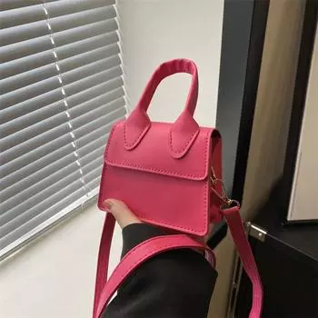 Новая текстура маленькая женская сумка 2024 новая модная популярная портативная сумка-мессенджер повседневная сумка через плечо подмышку чёрный