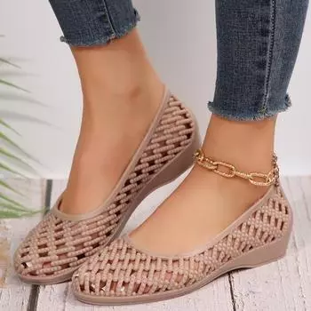 Новая версия сандалий для женщин с нескользящим толстым каблуком, выемками на носках и желеобразными вставками, модная одинарная обувь летом 36 чёрный