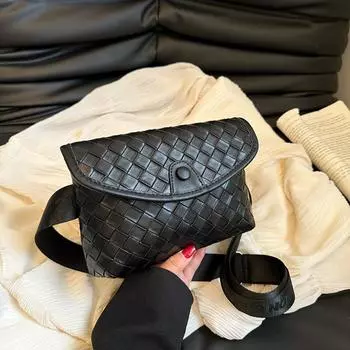 Новая вертикальная маленькая квадратная сумка, горизонтальный диагональный крест женский рюкзак, плетеная клетчатая однотонная сумка через плечо, нагрудная сумка, модная и универсальная