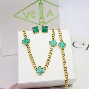 Новая волна Европы и Соединенных Штатов с титановым стальным браслетом-клевером, ожерельем и серьгами, набор женских ювелирных украшений зелёный