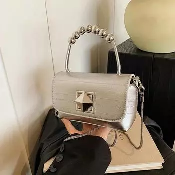 Новая высококачественная большая вместительная сумка на плечо модного бренда, женская модная нишевая сумка для отдыха для женщин