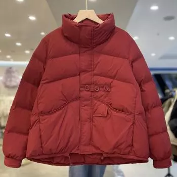 Новая женская куртка-пуховик с коротким воротником-стойкой 2024 года, корейская версия, модная теплая куртка из белого утиного пуха, утолщенная куртка прилив S темно-красного