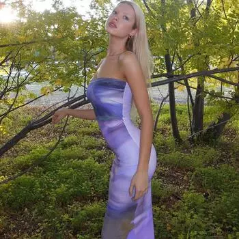 Новая женская одежда 2025 года, летняя мода, облегающее платье-труба с открытой спиной и принтом S фиолетовый