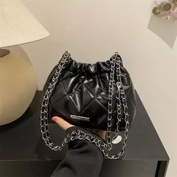 Новая женская сумка-ведро с бриллиантами 2024 года, модная универсальная сумка на плечо, популярная переносная сумка-мессенджер для женщин чёрный