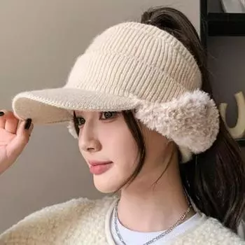 Новая женская теплая шапка с козырьком и ушами, модная плюшевая меховая вязаная шапка, мягкая зимняя шапка-бини, женская уличная шапка с хвостиком 56cm-60cm чёрный