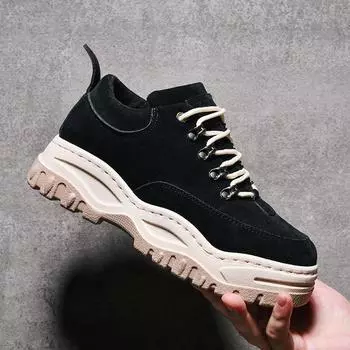 Новейшие мужские туфли из матовой кожи. Удобная спортивная обувь для студентов на толстой подошве. Кроссовки на шнуровке. Модные короткие ботинки. Роскошная обувь. 42