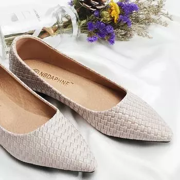 Новинка 2021 года, туфли с божьей коровкой, туфли большого размера на плоской подошве с заостренным носком, корейская версия женской обуви на плоской подошве 34 чёрный