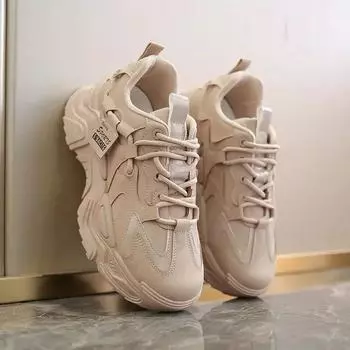 Новинка 2023 года, обувь для папы, женская весенне-осенняя женская обувь, универсальные белые кроссовки на толстой подошве, модная повседневная обувь 35 чёрный