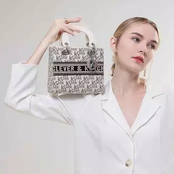 Новинка 2023, сумка через плечо, женская сумка-ведро, сумка с вышивкой для отправки подруге, длина 19 см, высота 17 см ~ ширина 9 см белый