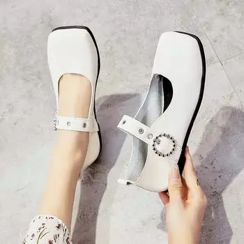 Новинка 2024 года, весенне-осенние женские повседневные туфли на толстом каблуке, женские туфли на плоской подошве с квадратным носком и заклепками, пряжкой, женская прогулочная обувь 35 чёрный