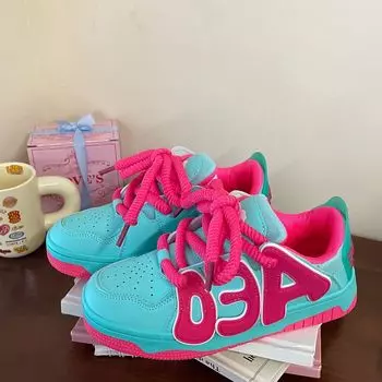 Новинка 2024 года, женская обувь Ins, нишевая обувь для хлеба, шикарная женская спортивная студенческая обувь на толстой подошве 36
