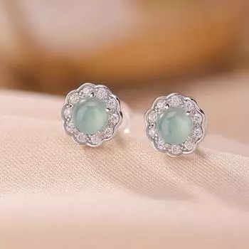 Новинка 2025 года — женские серьги из халцедона и нефрита в китайском стиле — идеальный подарок для мамы из осенне-зимней коллекции белого золота