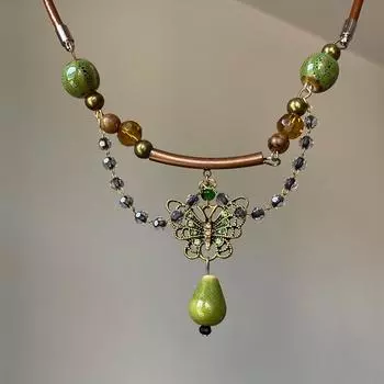Новое китайское ретро ожерелье из керамических бусин с зелеными бабочками, инкрустированное бриллиантами, нишевое темпераментное коричневое кожаное ожерелье-чокер, универсальная цепочка для ключицы