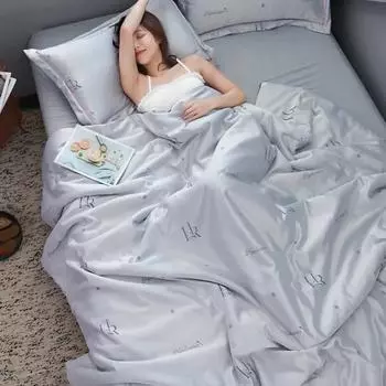 Новое красивое летнее одеяло с гиалуроновой кислотой, прохладное шелковое летнее одеяло, летнее красивое одеяло из ледяного шелка 150x200cm 1pcs