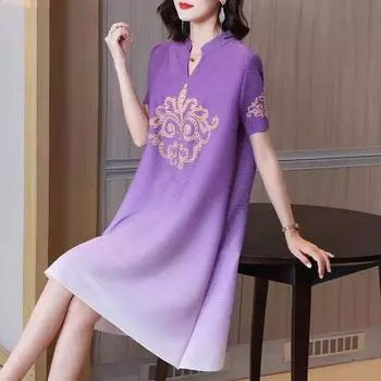 Новое летнее плиссированное платье в стиле ретро в западном стиле с градиентом цвета, свободная и уменьшающая возраст юбка А-силуэта. M зелёный