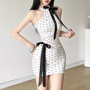 Новое летнее женское платье 2024 года с открытой спиной, завязанным бантом, узором в горошек и облегающими ягодицами S белый