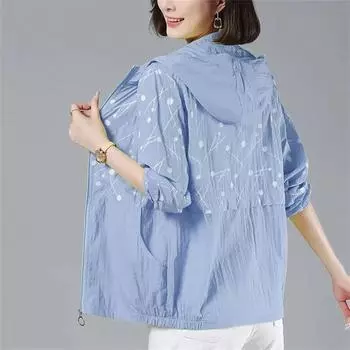 Новое лето, тонкое базовое пальто, женская солнцезащитная одежда, куртки с капюшоном, модная повседневная свободная женская верхняя одежда 5XL красный