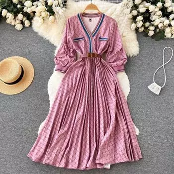 Новое осеннее легкое зрелое ветровое модное платье с v-образным вырезом и прессованными складками цвета столкновения