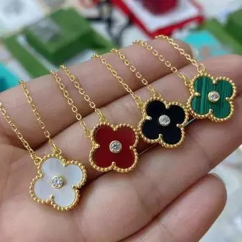 Новое ожерелье из титановой стали с четырьмя листами клевера, женское, легкое, роскошное, нишевое, высокая версия, подвеска на цепочке с ключицей Lucky Grass