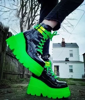 Новое поступление, брендовые мотоциклетные женские ботинки на платформе на высокой танкетке, светло-зеленая осенне-зимняя обувь на шнуровке в стиле панк, готика 42