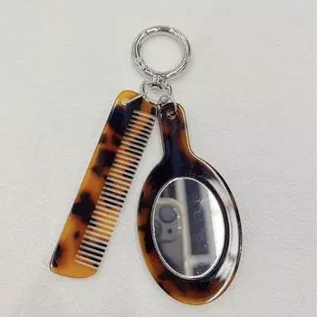 Новое поступление Креативная смола Расческа Брелок Уксусная кислота Зеркальная расческа Форма кулона Брелок Женский для повседневного использования Аксессуары для сумок